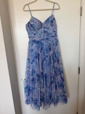 Betsy & Adam Lavender-Blue Floral Pleated Spaghetti Strap Midi Dress